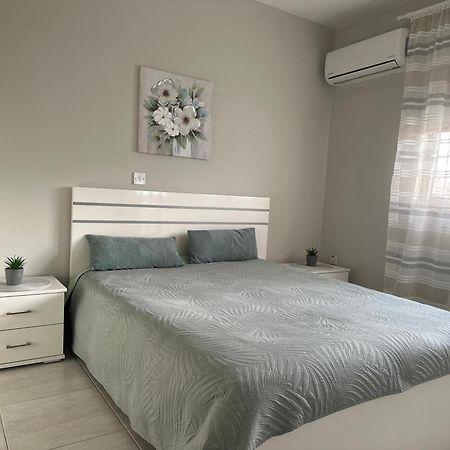 Royal Seacrest А203 Sea View Apartment Пафос Екстериор снимка