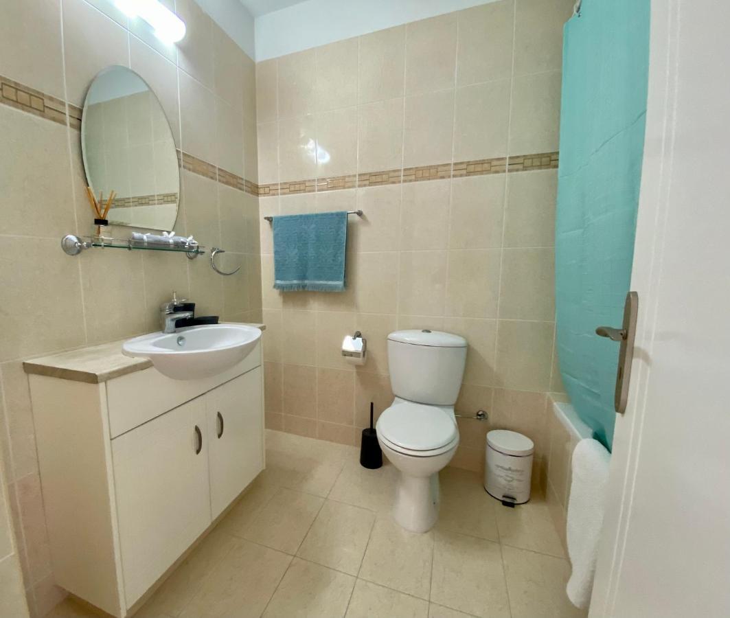 Royal Seacrest А203 Sea View Apartment Пафос Екстериор снимка